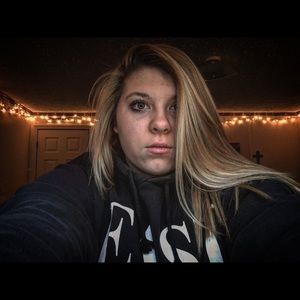 Meet your Posher, Cassie